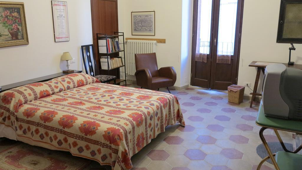 B&B Del Teatro Сульмона Номер фото