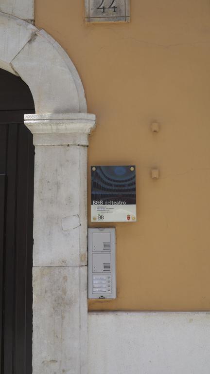B&B Del Teatro Сульмона Номер фото